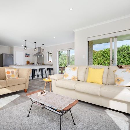 Modern Beach Break - Waihi Beach Holiday Home Esterno foto