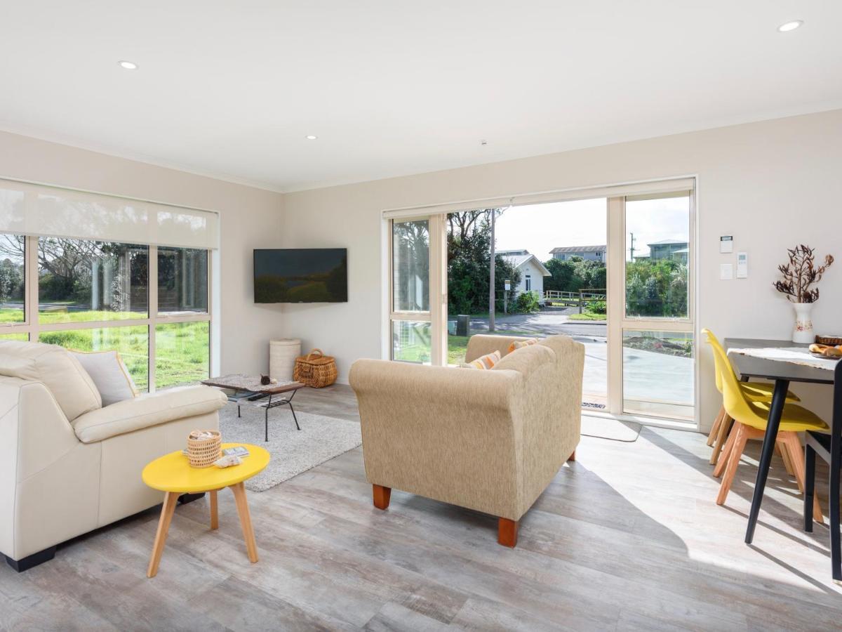 Modern Beach Break - Waihi Beach Holiday Home Esterno foto