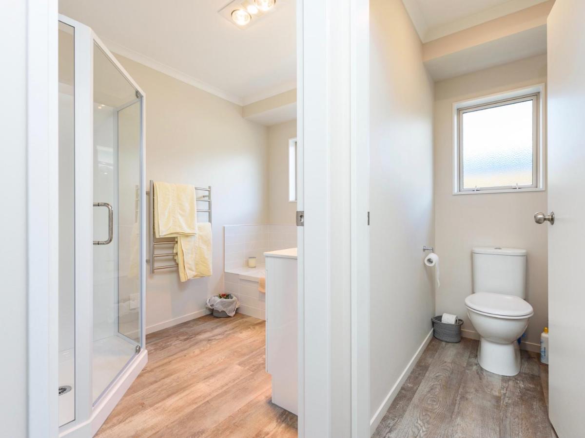 Modern Beach Break - Waihi Beach Holiday Home Esterno foto