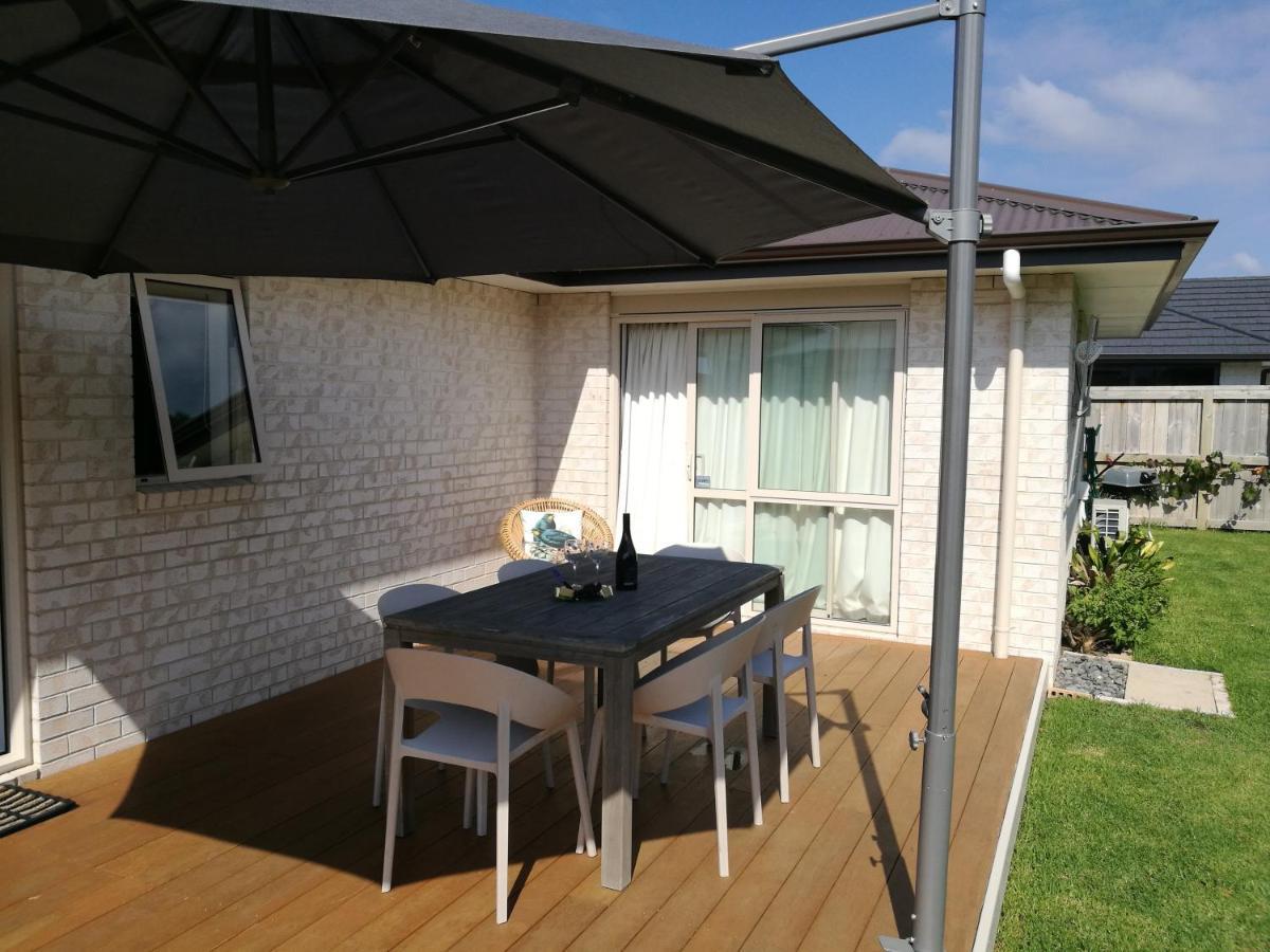 Modern Beach Break - Waihi Beach Holiday Home Esterno foto